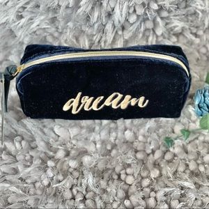 New with tags JADE & DEER LOAF Velvety Blue “ DREAM” Cosmetics BAG with zipper